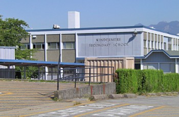 Du học Canada, Trung học - Windermere Secondary School